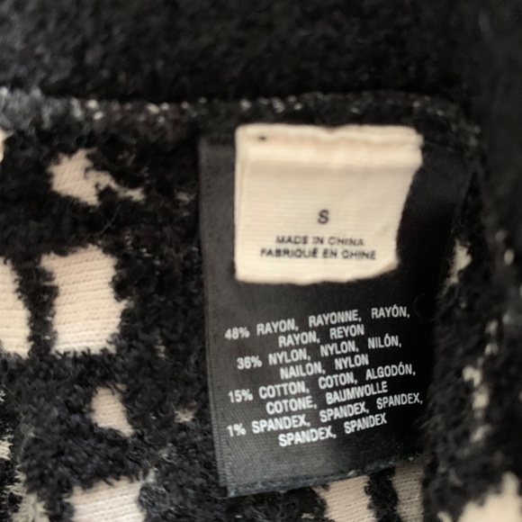 Black flare skirt - Picture 5 of 6